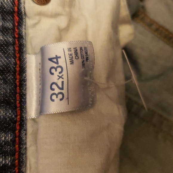 Old Navy Straight Leg Jeans (0315) - Picture 9 of 10